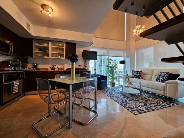 Apartment for rent  Unit #1517 - photo 6932616