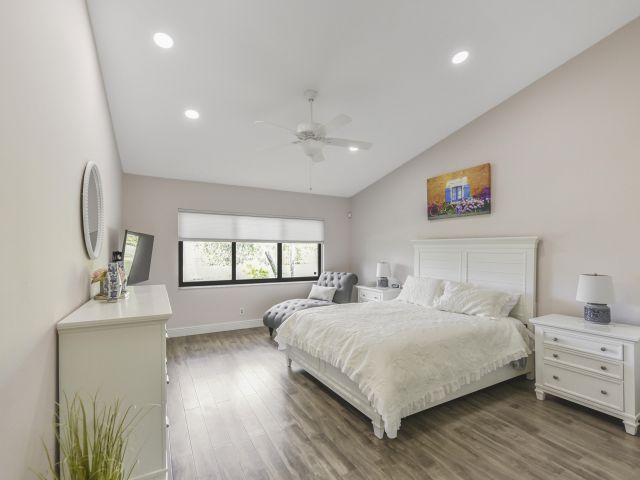 Home for sale at 6413 Casabella Lane - photo 6932770