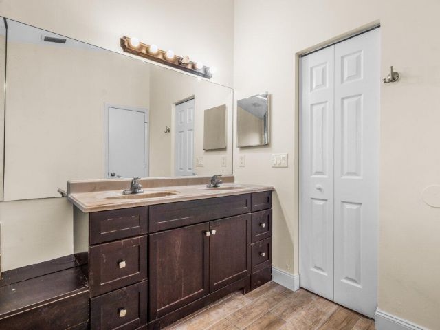 Home for rent at 9112 SW 21st Court E - photo 6939545