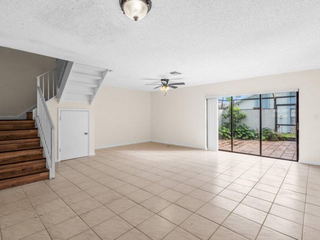 Home for rent at 9112 SW 21st Court E - photo 6939552