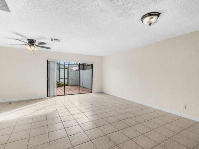Home for rent at 9112 SW 21st Court E - photo 6939553