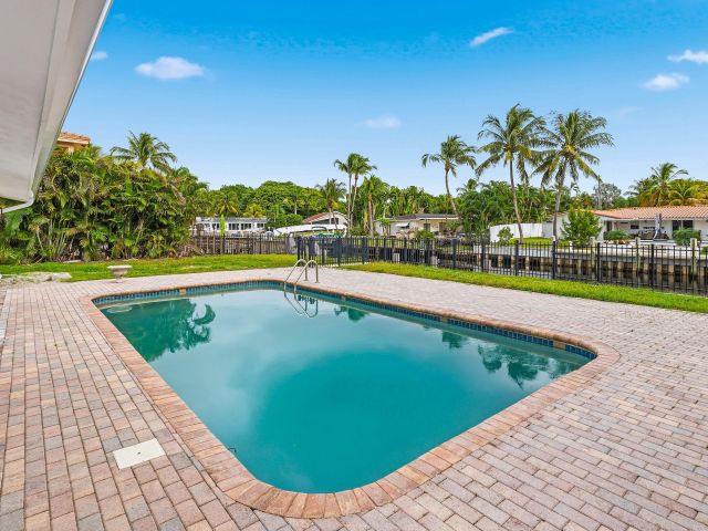 Home for rent at 1254 SW 4th Court - photo 6934935