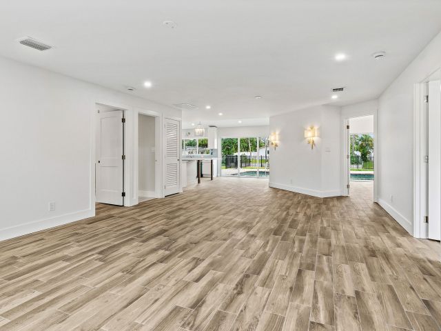 Home for rent at 1254 SW 4th Court - photo 6934952