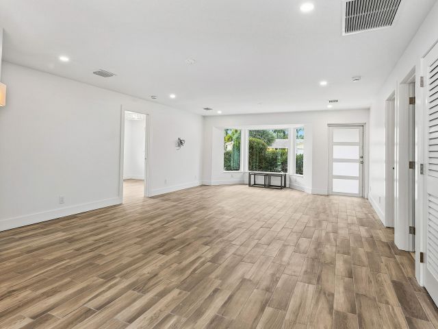 Home for rent at 1254 SW 4th Court - photo 6934953