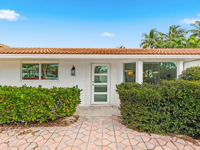 Home for rent at 1254 SW 4th Court - photo 6934954