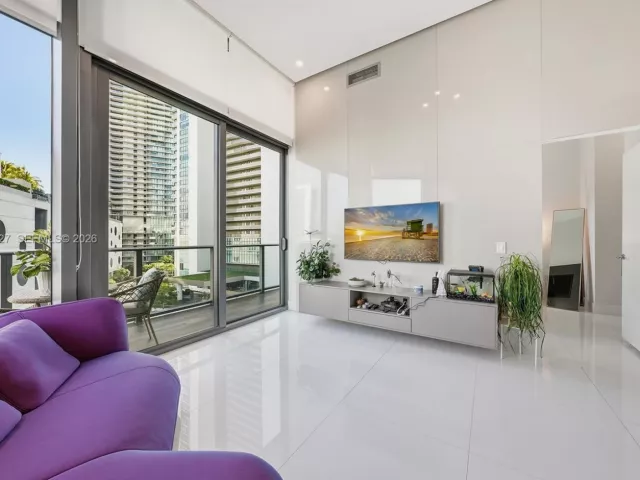 3-bedroom condo for sale in Miami - 501 NE 31st St 401 - MondialRealty