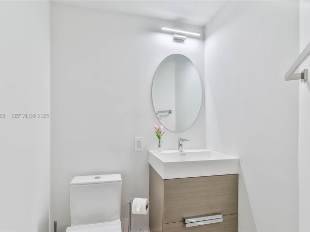 Apartment for sale  Unit #808 - photo 6934545