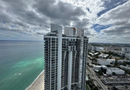 Apartment #5508 at Trump Royale