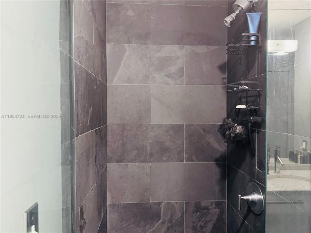 Apartment for sale  Unit #4504 - photo 6934260