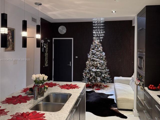 Apartment for sale  Unit #4504 - photo 6934266