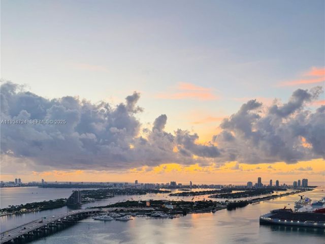 Apartment for sale  Unit #4504 - photo 6934269