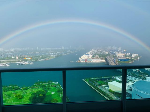 Apartment for sale  Unit #4504 - photo 6934271