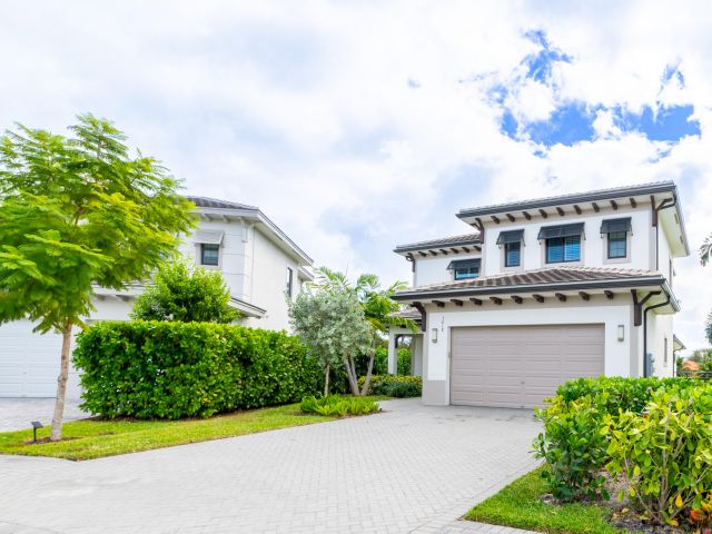 Home for rent at 3018 Safflower Circle - photo 6934912