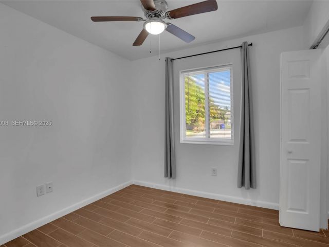 3-bedroom home for rent in Hollywood - 510 N 69th Ave 0 - MondialRealty