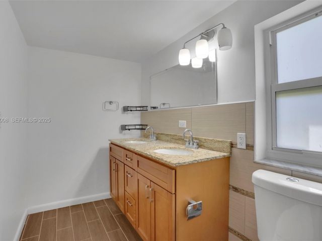 3-bedroom home for rent in Hollywood - 510 N 69th Ave 0 - MondialRealty