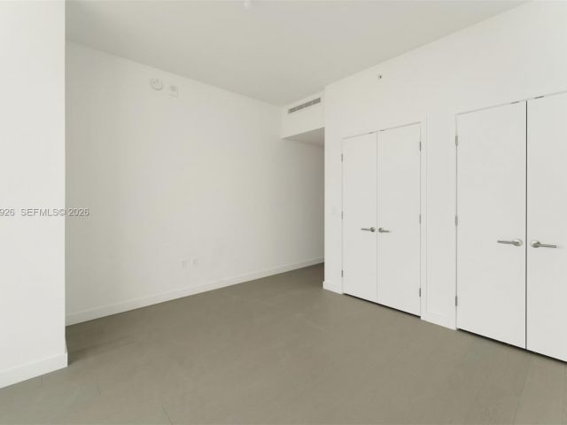 Apartment for rent  Unit #3905 - photo 6936063