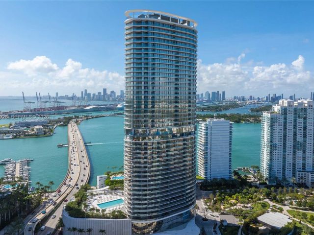 Apartment for rent  Unit #3905 - photo 6936078