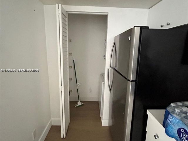 1-bedroom condo for sale in Miami - 770 Claughton Island Dr 2109 - MondialRealty