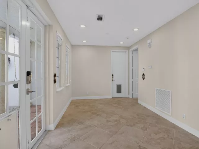 3-bedroom home for sale in Delray Beach - 1617 Estuary Way - MondialRealty