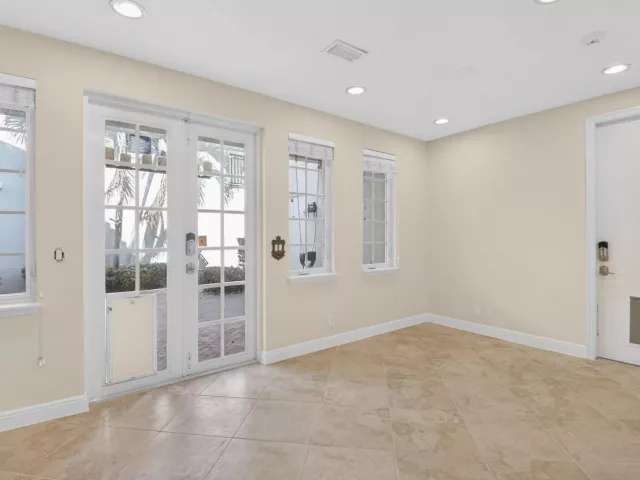 3-bedroom home for sale in Delray Beach - 1617 Estuary Way - MondialRealty