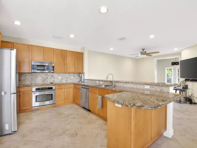 3-bedroom home for sale in Delray Beach - 1617 Estuary Way - MondialRealty