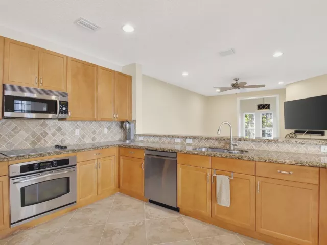 3-bedroom home for sale in Delray Beach - 1617 Estuary Way - MondialRealty