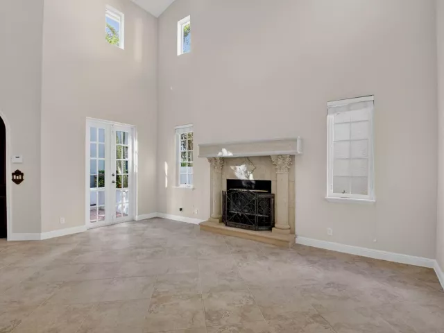 3-bedroom home for sale in Delray Beach - 1617 Estuary Way - MondialRealty