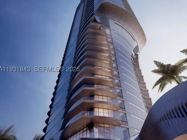 5-bedroom condo for sale in Miami - 175 SE 25th Rd 4201 - MondialRealty