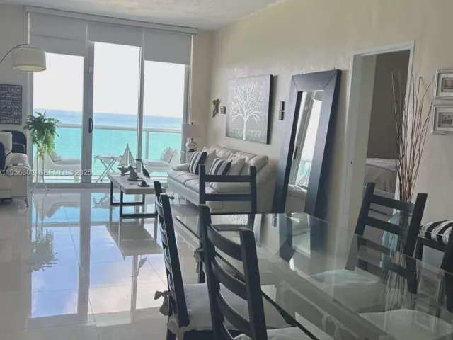 1-bedroom condo for rent in Hollywood - 3801 S Ocean Dr PH16L - MondialRealty