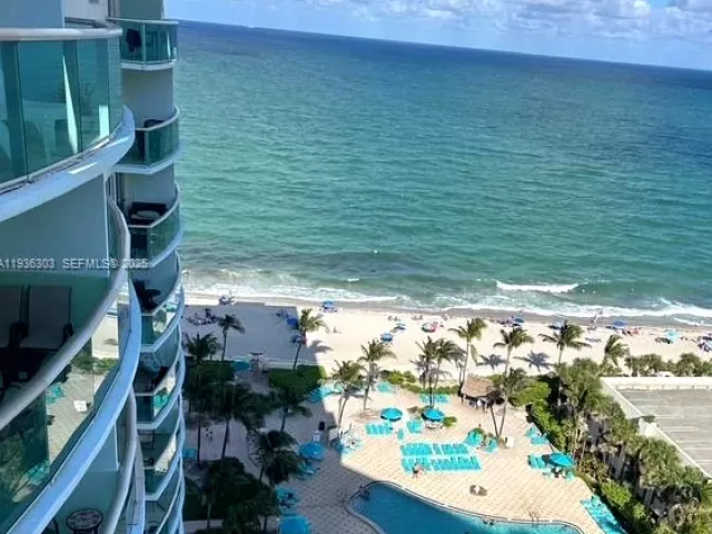 1-bedroom condo for rent in Hollywood - 3801 S Ocean Dr PH16L - MondialRealty