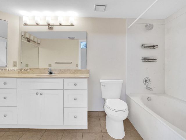 3-bedroom home for sale in Boca Raton - 9569 Boca Gardens Parkway B - MondialRealty