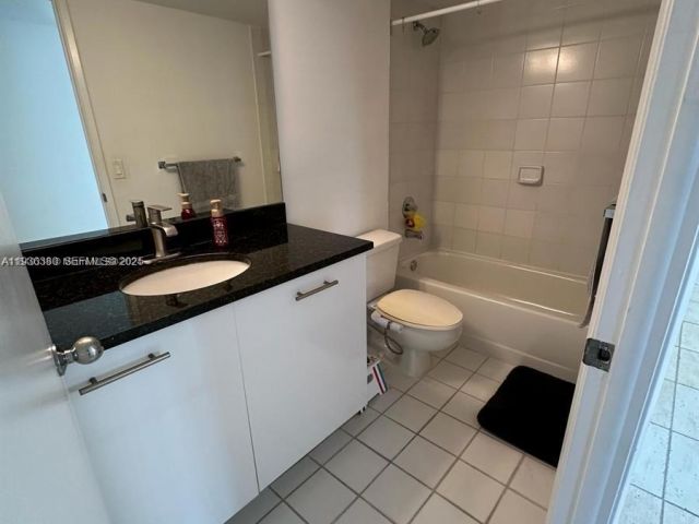 Apartment for sale  Unit #518 - photo 7430698