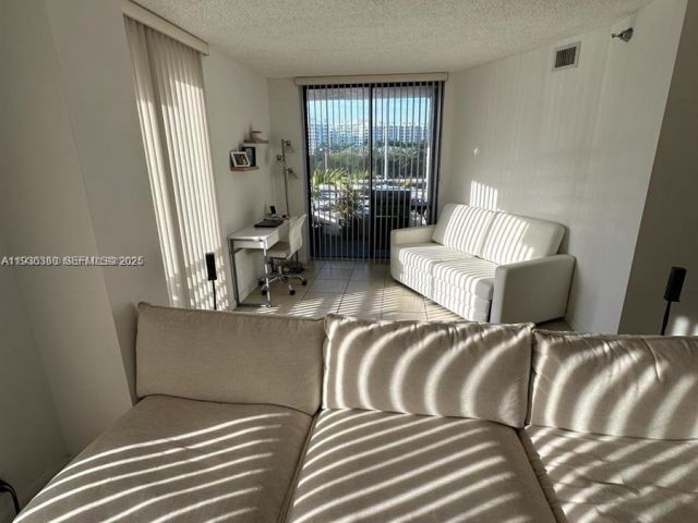 Apartment for sale  Unit #518 - photo 7430703