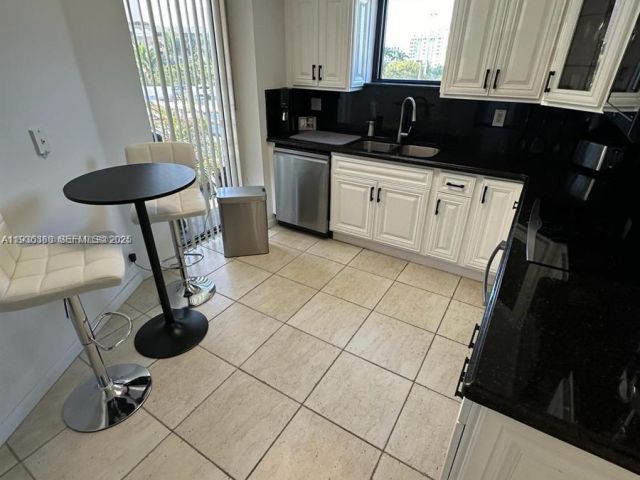 Apartment for sale  Unit #518 - photo 7430706