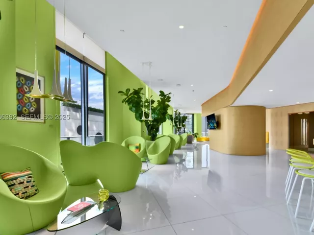 2-bedroom condo for sale in Miami - 501 NE 31st St 3409 - MondialRealty