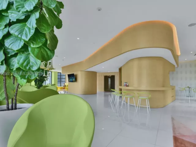 2-bedroom condo for sale in Miami - 501 NE 31st St 3409 - MondialRealty
