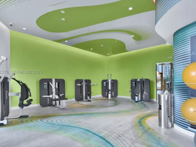 2-bedroom condo for sale in Miami - 501 NE 31st St 3409 - MondialRealty