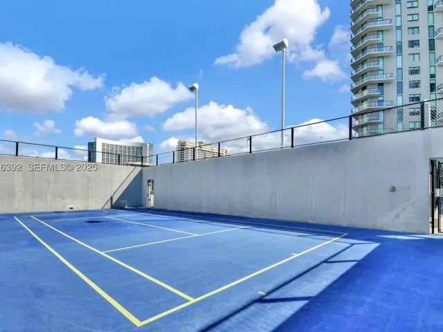 2-bedroom condo for sale in Miami - 501 NE 31st St 3409 - MondialRealty
