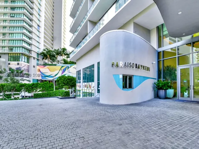 2-bedroom condo for sale in Miami - 501 NE 31st St 3409 - MondialRealty