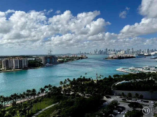 2-bedroom condo for rent in Miami Beach - 400 S Pointe Dr 2105 - MondialRealty