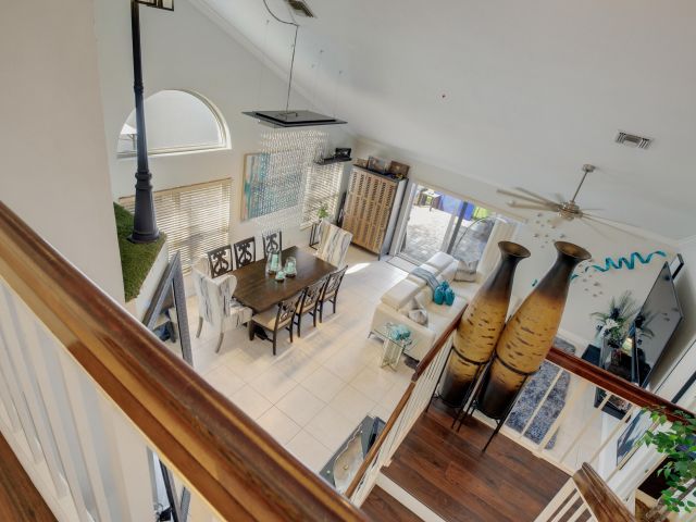 Home for rent at 3875 Circle Lake Drive - photo 6936367