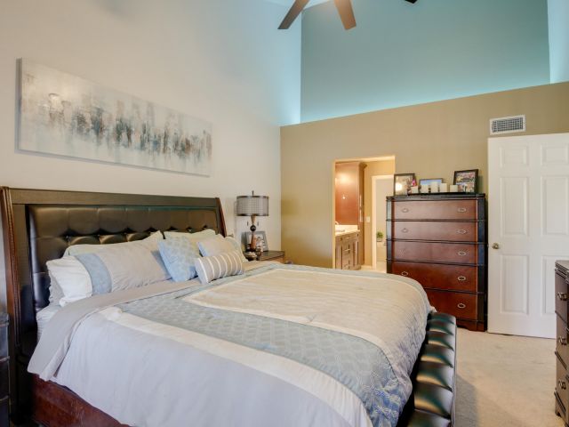 Home for rent at 3875 Circle Lake Drive - photo 6936370