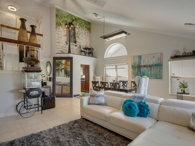 Home for rent at 3875 Circle Lake Drive - photo 6936376