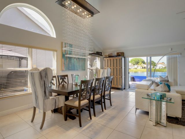 Home for rent at 3875 Circle Lake Drive - photo 6936379