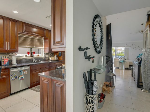 Home for rent at 3875 Circle Lake Drive - photo 6936381