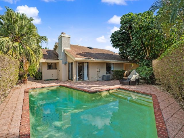 Home for sale at 7855 Stanway Place W - photo 6937369