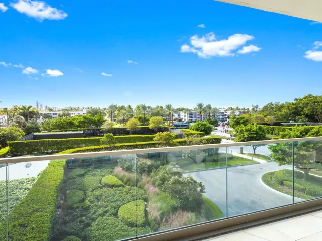 2-bedroom condo for rent in Bal Harbour - 10201 Collins Ave 311 - MondialRealty