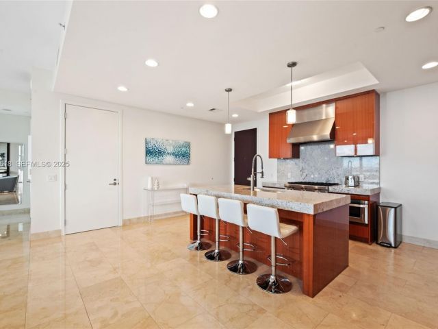 Apartment for rent  Unit #605N - photo 6937977