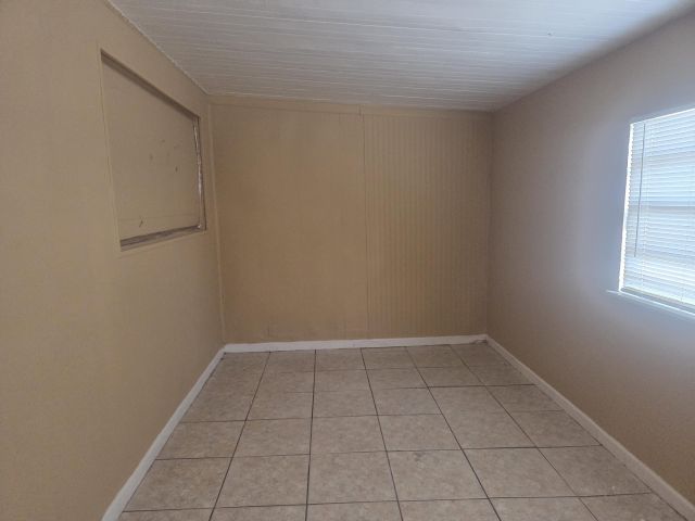 Home for rent at 1509 S 24th Court - photo 6938243