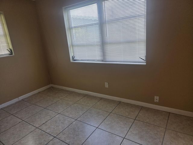 Home for rent at 1509 S 24th Court - photo 6938245
